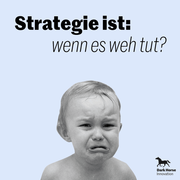 Kachel „Strategie ist: wenn es weh tut?" mit einem weinenden Kleinkind