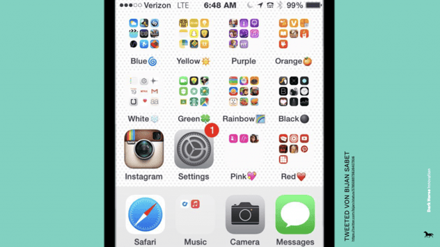 iPhone-Homescreen, dessen App-Ordner nicht nach Funktion, sondern nach Icon-Farbe sortiert sind: Blue, Yellow, Purple, Orange, White, Green, Rainbow, Black, Pink, Red